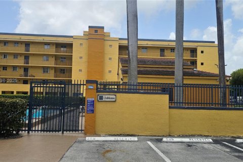 Купить кондоминиум в Майами, Флорида 3 спальни, 117.06м2, № 2023142 - фото 22