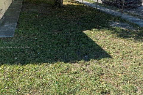 Terrain à vendre à Miami, Floride № 2051916 - photo 4