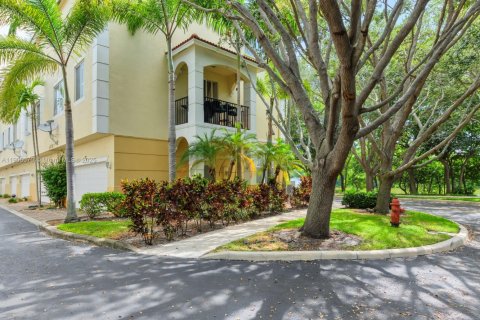 Купить таунхаус в Бойнтон-Бич, Флорида 3 спальни, 161.56м2, № 1956852 - фото 6