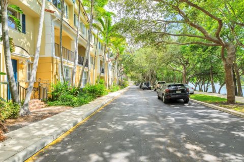 Купить таунхаус в Бойнтон-Бич, Флорида 3 спальни, 161.56м2, № 1956852 - фото 5