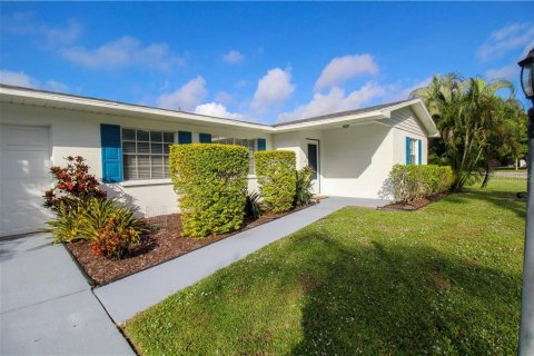 Villa ou maison à Bradenton, Floride 2 chambres, 122.54 m2 № 2298750