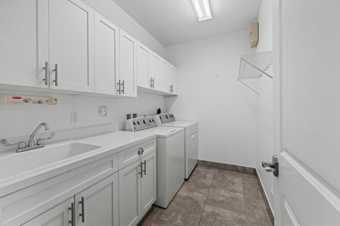 Купить таунхаус в Веллингтон, Флорида 3 комнаты, 216.93м2, № 2172187 - фото 30