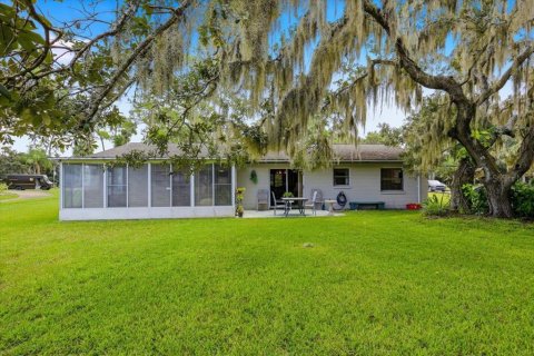 Villa ou maison à vendre à DeLand, Floride: 2 chambres, 112.41 m2 № 2316688 - photo 8