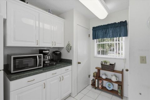 Villa ou maison à vendre à DeLand, Floride: 2 chambres, 112.41 m2 № 2316688 - photo 22