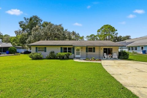 House in DeLand, Florida 2 bedrooms, 112.41 sq.m. № 2316688