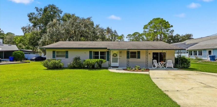 Villa ou maison à DeLand, Floride 2 chambres, 112.41 m2 № 2316688