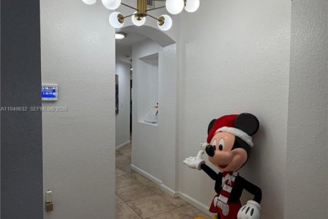 Copropriété à louer à Miami, Floride: 3 chambres, 131.92 m2 № 2005216 - photo 3