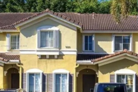 Снять в аренду кондоминиум в Майами, Флорида 3 спальни, 131.92м2, № 2005216 - фото 2