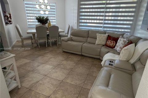 Copropriété à louer à Miami, Floride: 3 chambres, 131.92 m2 № 2005216 - photo 6