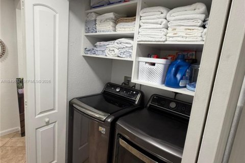 Copropriété à louer à Miami, Floride: 3 chambres, 131.92 m2 № 2005216 - photo 15