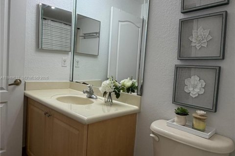 Copropriété à louer à Miami, Floride: 3 chambres, 131.92 m2 № 2005216 - photo 18