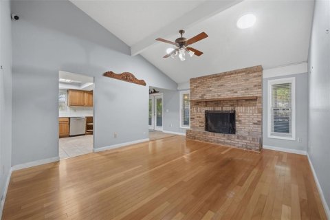 House in Orlando, Florida 4 bedrooms, 130.06 sq.m. № 2416813 - photo 11