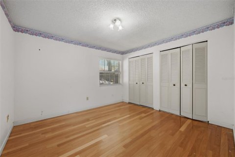 House in Orlando, Florida 4 bedrooms, 130.06 sq.m. № 2416813 - photo 24