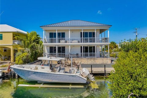 Купить виллу или дом в Исламорада, Вилладж оф Айлендс, Флорида 4 спальни, 279.08м2, № 1922067 - фото 7