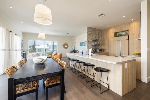 Купить виллу или дом в Исламорада, Вилладж оф Айлендс, Флорида 4 спальни, 279.08м2, № 1922067 - фото 23