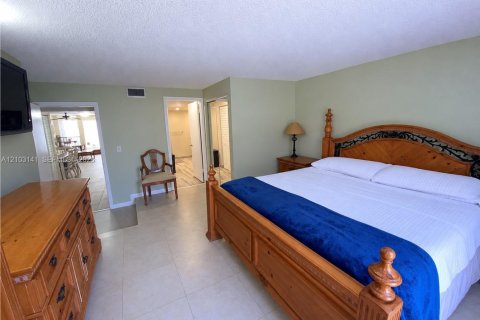 Copropriété à vendre à Miami, Floride: 2 chambres, 136.57 m2 № 2416128 - photo 13