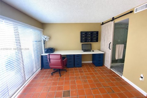 Copropriété à vendre à Miami, Floride: 2 chambres, 136.57 m2 № 2416128 - photo 4