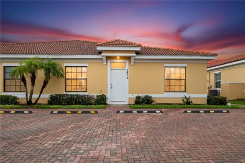House in Poinciana, Florida 2 bedrooms, 98.1 sq.m. № 2280350