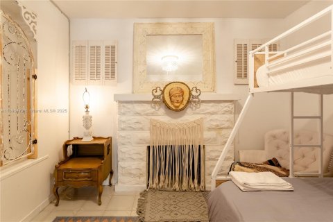 Купить коммерческую недвижимость в Майами, Флорида № 1952936 - фото 16