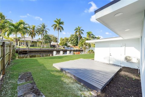 Casa en venta en Fort Lauderdale, Florida, 3 dormitorios, 134.71 m2 № 1996720 - foto 7