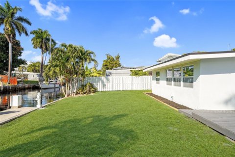 Casa en venta en Fort Lauderdale, Florida, 3 dormitorios, 134.71 m2 № 1996720 - foto 8