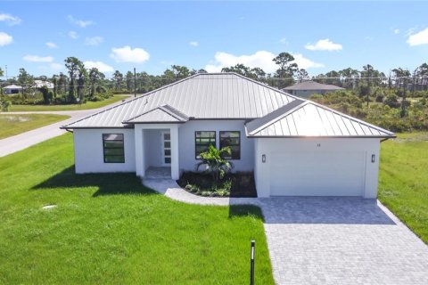 House in Placida, Florida 3 bedrooms, 188.31 sq.m. № 1908112 - photo 2