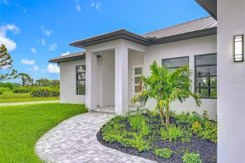 Villa ou maison à vendre à Placida, Floride: 3 chambres, 188.31 m2 № 1908112 - photo 8