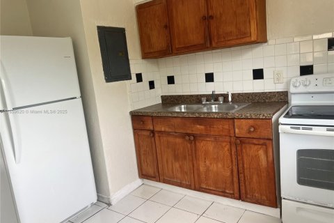 Apartment in Miami, Florida 2 bedrooms, 81.57 sq.m. № 1888226 - photo 6