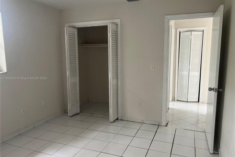 Apartment in Miami, Florida 2 bedrooms, 81.57 sq.m. № 1888226 - photo 10