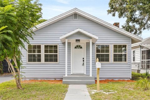 Villa ou maison à Saint Petersburg, Floride 2 chambres, 100.89 m2 № 2144050