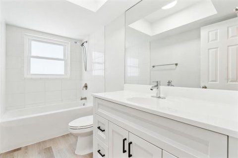Casa en venta en Venice, Florida, 3 dormitorios, 161 m2 № 1750715 - foto 16