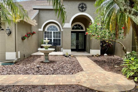 House in Palm Harbor, Florida 5 bedrooms, 315.59 sq.m. № 1757876 - photo 2