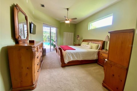 House in Palm Harbor, Florida 5 bedrooms, 315.59 sq.m. № 1757876 - photo 25