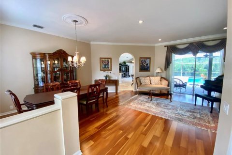 House in Palm Harbor, Florida 5 bedrooms, 315.59 sq.m. № 1757876 - photo 5