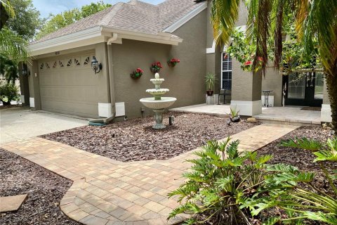House in Palm Harbor, Florida 5 bedrooms, 315.59 sq.m. № 1757876 - photo 3