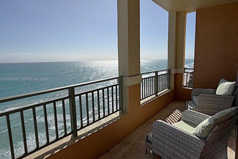 Condo à Hallandale Beach, Floride, 3 chambres  № 2069148