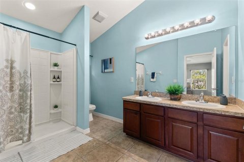 Townhouse in New Port Richey, Florida 3 bedrooms, 154.4 sq.m. № 1893855 - photo 24