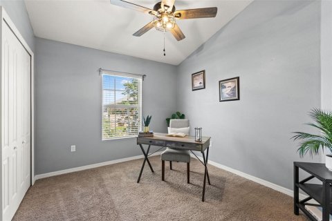 Townhouse in New Port Richey, Florida 3 bedrooms, 154.4 sq.m. № 1893855 - photo 28
