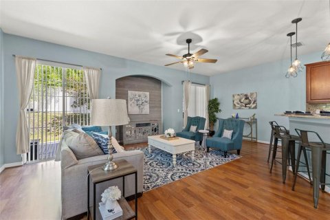 Townhouse in New Port Richey, Florida 3 bedrooms, 154.4 sq.m. № 1893855 - photo 7