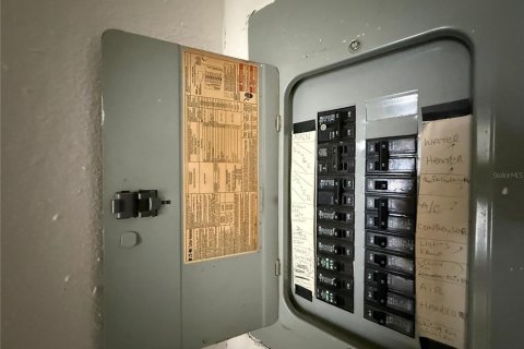 Купить виллу или дом в Клируотер, Флорида 5 комнат, 120.4м2, № 2093846 - фото 9