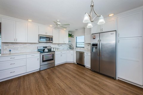 Copropriété à vendre à Dunedin, Floride: 2 chambres, 127.74 m2 № 2431736 - photo 9
