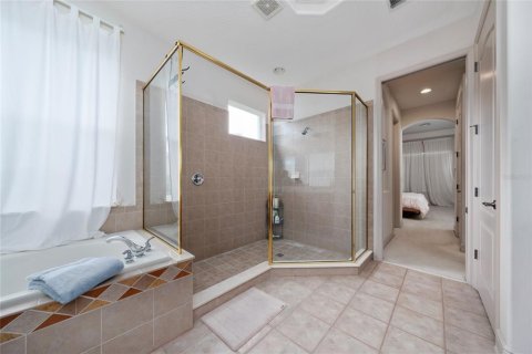 House in Orlando, Florida 4 bedrooms, 275.55 sq.m. № 1778473 - photo 14