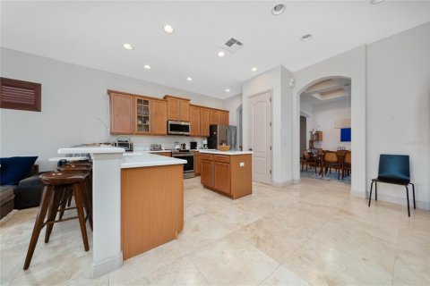 House in Orlando, Florida 4 bedrooms, 275.55 sq.m. № 1778473 - photo 9