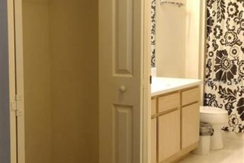 Copropriété à louer à Orlando, Floride: 2 chambres, 101.54 m2 № 2430851 - photo 11