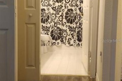 Copropriété à louer à Orlando, Floride: 2 chambres, 101.54 m2 № 2430851 - photo 12