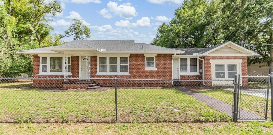 Villa ou maison à Tampa, Floride 3 chambres, 122.45 m2 № 1773240