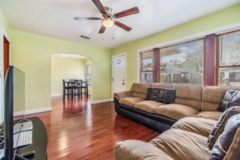 Villa ou maison à vendre à Tampa, Floride: 3 chambres, 122.45 m2 № 1773240 - photo 11