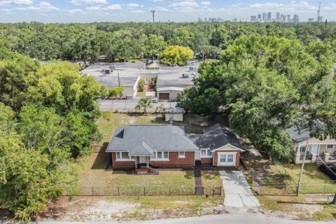 Villa ou maison à vendre à Tampa, Floride: 3 chambres, 122.45 m2 № 1773240 - photo 7