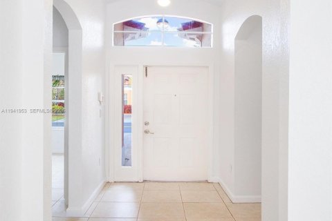 Adosado en alquiler en Miami, Florida, 3 dormitorios, 114.64 m2 № 1999751 - foto 3