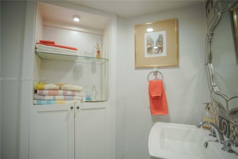 Купить кондоминиум в Майами-Бич, Флорида 1 комната, 69.31м2, № 1995901 - фото 15